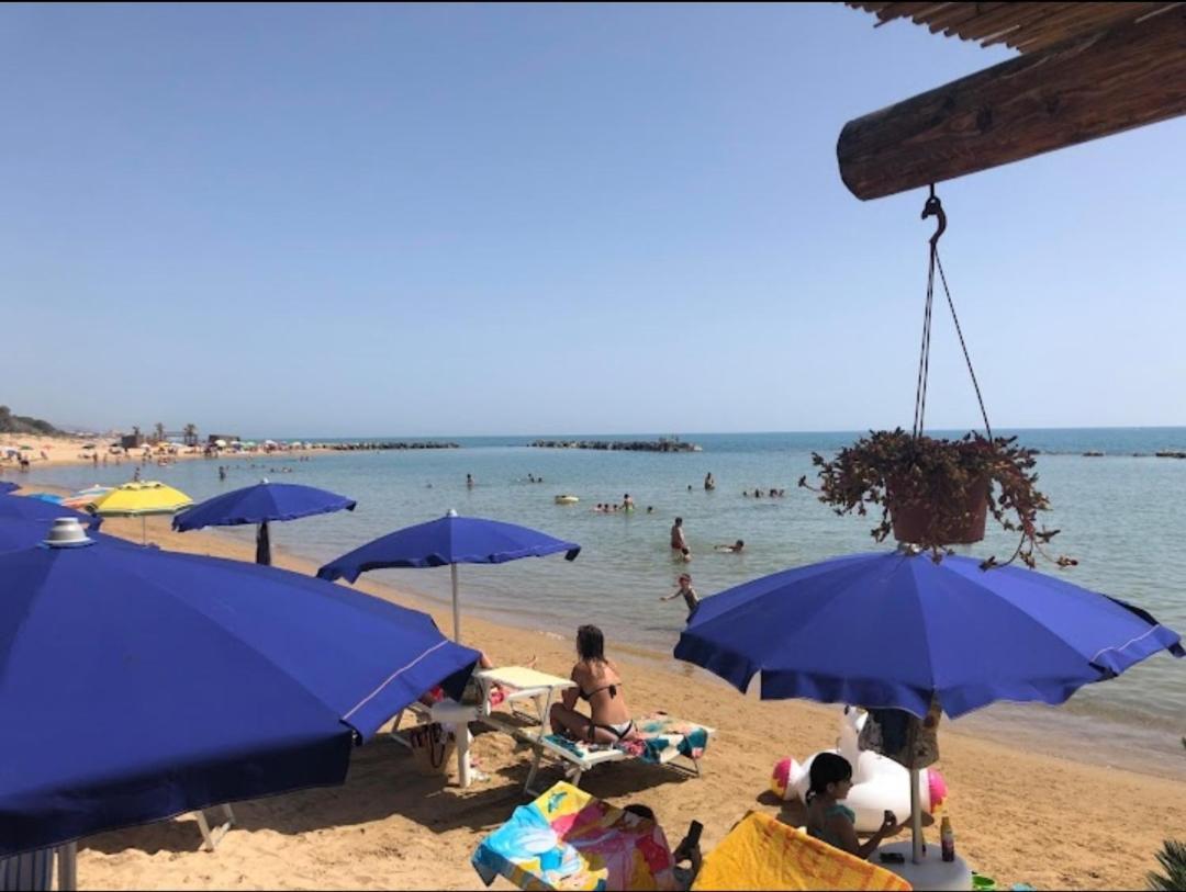 Viole Di Mare Guest House San Leone Buitenkant foto